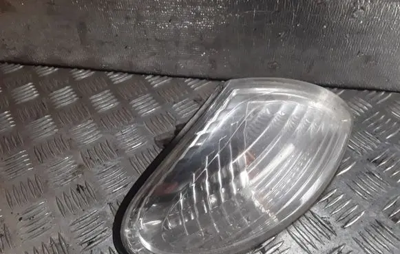 Nissan Almera N16 Front indicator light