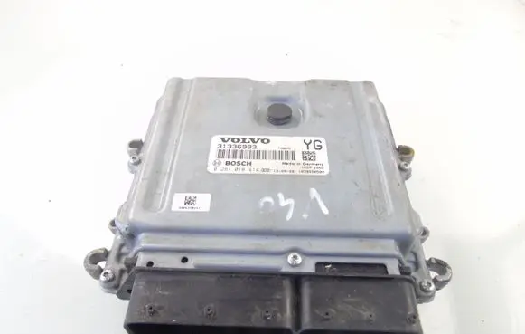 Volvo V40 Engine control unit/module 31336983