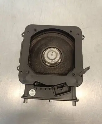 BMW 2 F46 Subwoofer speaker 02FEB16 9275996 16014910