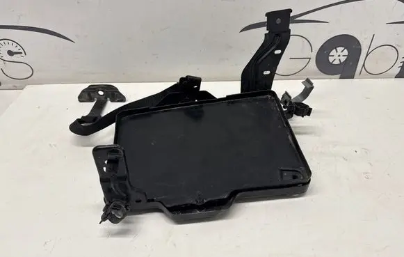 Jeep Renegade Battery tray 