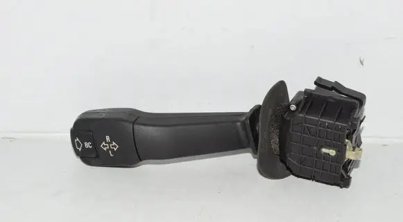 BMW 5 E39 Indicator stalk 8352172