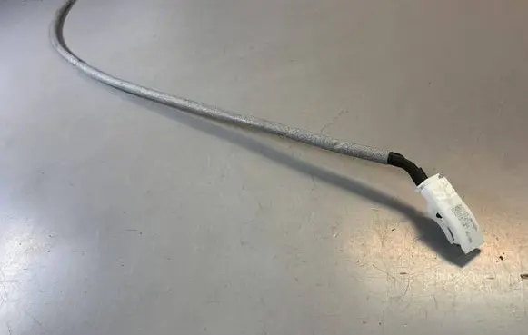 BMW 1 E81 E87 Front door cable line 7059667