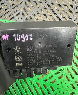 BMW X1 F48 F49 Tow bar trailer control unit/module 6889590 12037315 0499110611