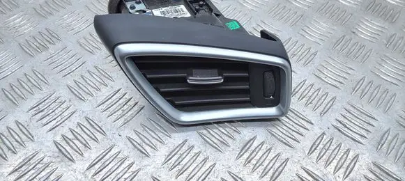 Nissan Qashqai Dashboard side air vent grill/cover trim 68760HV00A 687604EH0A