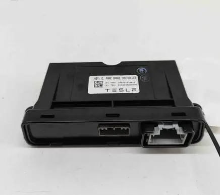 Tesla Model X Rear brake EMF control unit/module 100761800E