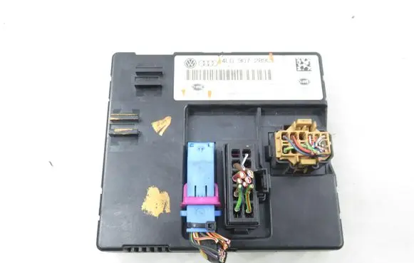 Audi Q7 4L Central body control module 4L0910289F 4L0907289C 5DK008762