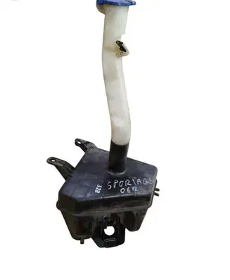 KIA Sportage Windshield washer fluid reservoir/tank 986101F001
