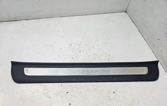 KIA Sportage Front sill trim cover 85874F1500