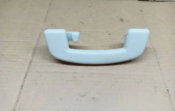 Volkswagen Golf VII Rear interior roof grab handle