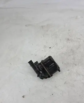 BMW 5 E34 Coolant heater control valve 1147412042