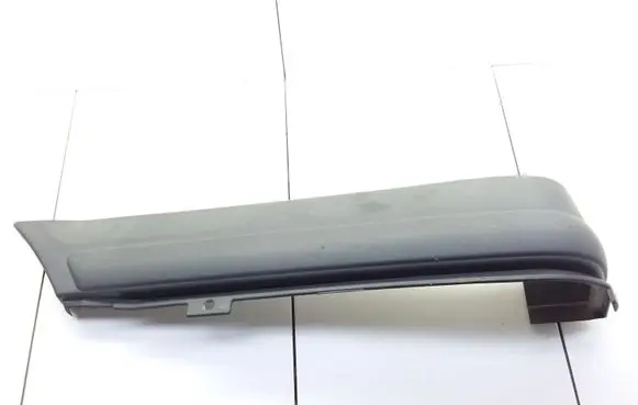 Rear bumper corner part panel trim