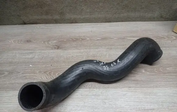 Volvo S80 Intercooler hose/pipe 30645937