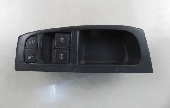 Volkswagen Fox Electric window control switch 5Z0867171