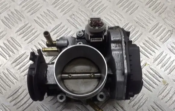 Audi A3 S3 8L Throttle valve position sensor 06A133064J