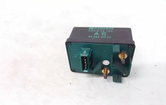 Citroen C5 Glow plug pre-heat relay 9639912580