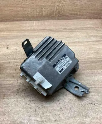 Toyota Corolla E120 E130 Power steering control unit/module 8965002150 EATCEC060 LHD