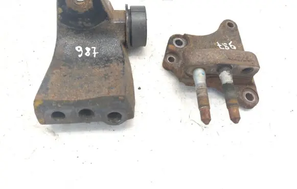 KIA Optima Engine mounting bracket