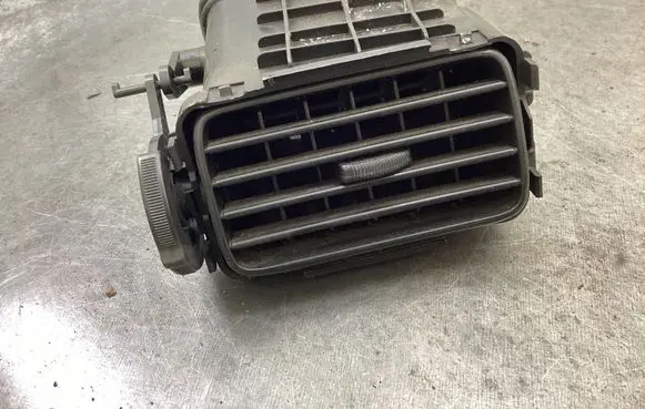 Mitsubishi Lancer Dashboard side air vent grill/cover trim SPC00772 PPTD30 81000