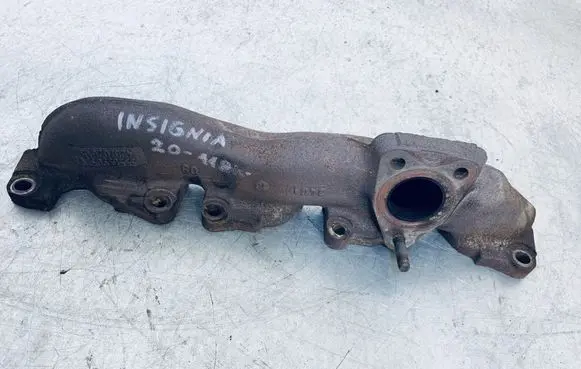 Opel Insignia A Exhaust manifold 35565985 428702615