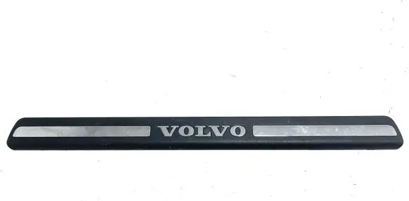 Volvo V70 Front sill trim cover 8659960