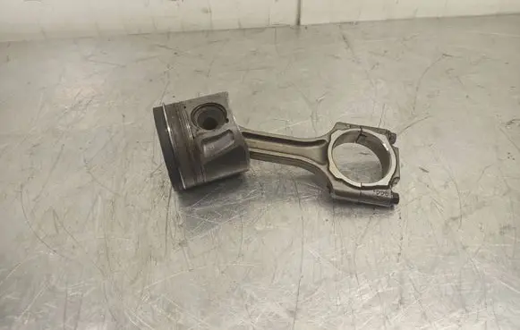 Chevrolet Captiva Piston with connecting rod 380921123