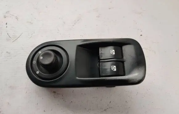 Renault Trafic I Electric window control switch 8200011867 29181 9116523
