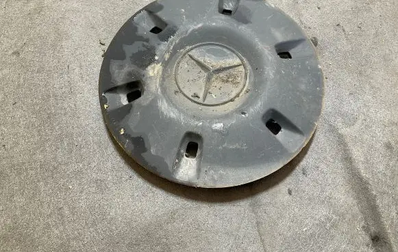 Mercedes-Benz Sprinter W906 R16 wheel hub/cap/trim A9064010025 ZGS004Q002