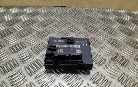 Audi Q7 4L Door control unit/module 4F0959795P