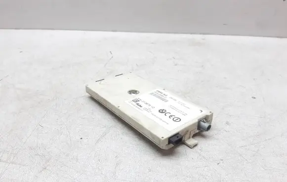 BMW X3 E83 Aerial antenna amplifier 3452099