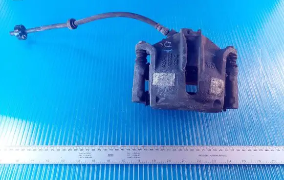 Peugeot 208 Front brake caliper 0204Y0113222G
