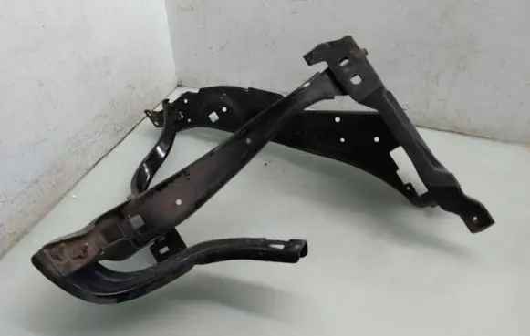 Mercedes-Benz E W212 Headlight/headlamp mounting bracket 212620027