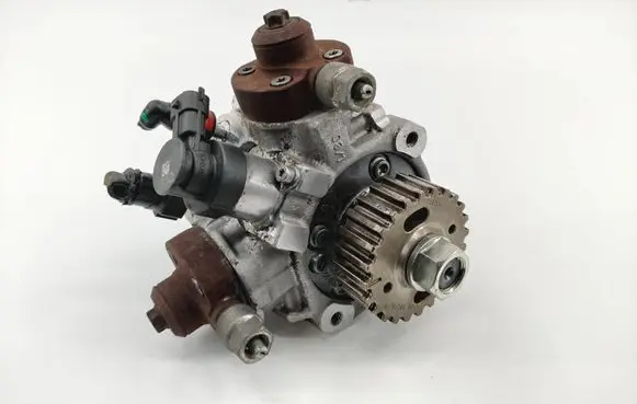 Citroen C3 Fuel injection high pressure pump 0445010629