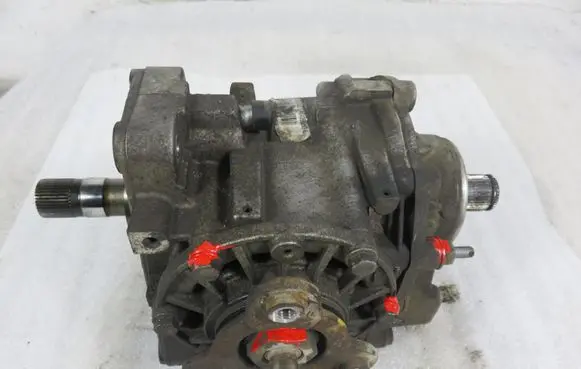 Volkswagen Tiguan Rear gearbox reducer/haldex oil pump 0A6409053Q