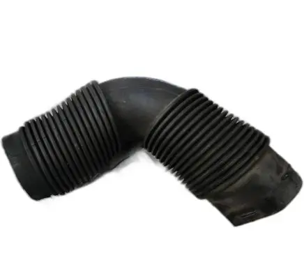 Coolant pipe/hose