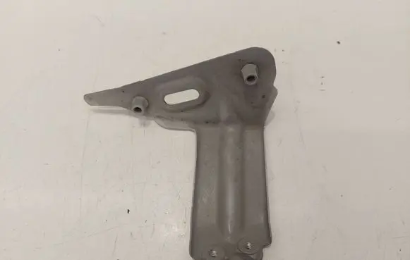 Volkswagen Golf VII Fender mounting bracket 5G0821136B 071602S