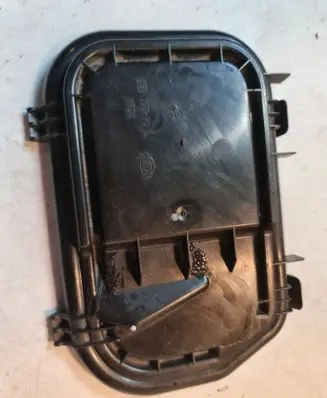 Audi A6 S6 C6 4F Headlight/headlamp dust cover 16016300L