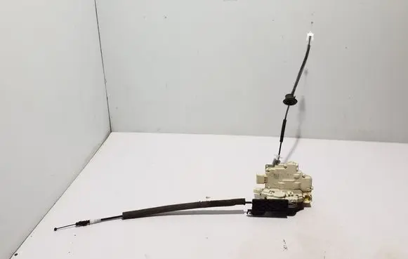 Porsche Macan (95B) Front door lock 4G1837015A