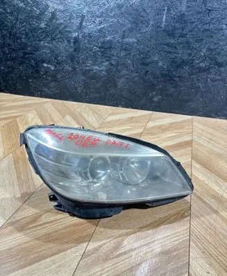 Mercedes-Benz C W204 Headlight/headlamp A2048200261 030123420200 LE06A6148