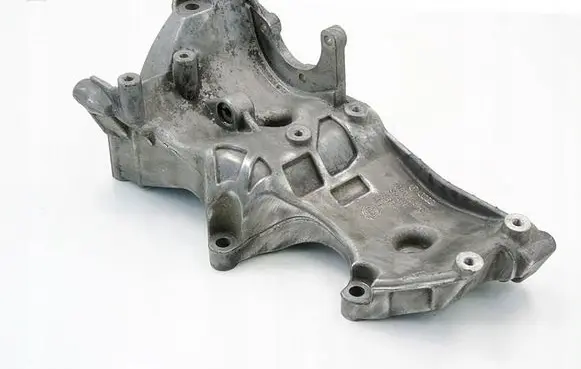 Audi A4 S4 B6 8E 8H Engine mounting bracket 06D903143C