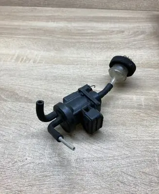 Mercedes-Benz C W203 Turbo solenoid valve A0005450427