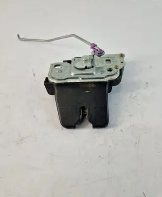 Toyota Camry Tailgate/trunk/boot lock/catch/latch
