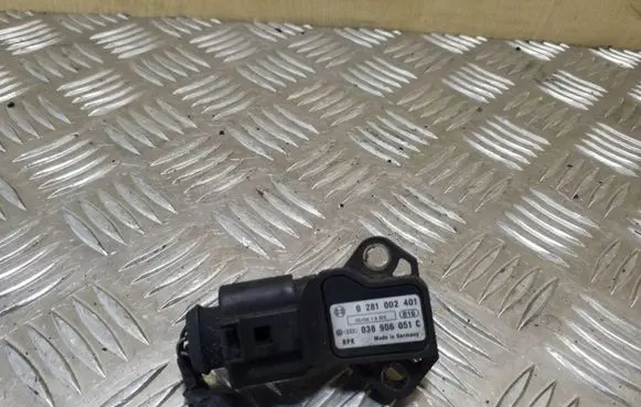 Volkswagen Transporter - Caravelle T5 Air pressure sensor 0281002401 038906051C