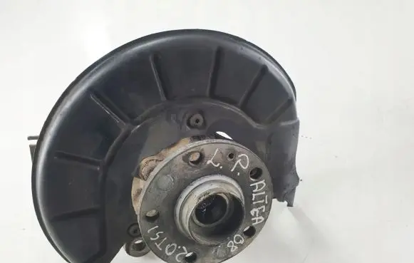 Seat Altea XL Front wheel hub spindle knuckle