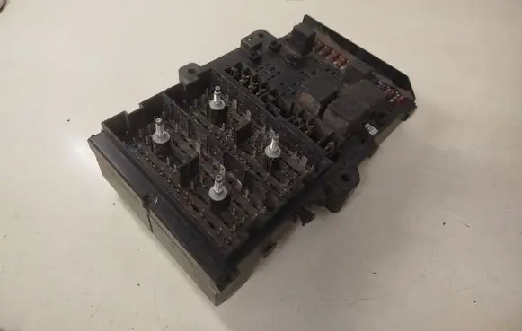 Chrysler Voyager Fuse box set P04707994AC 04707994AC