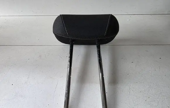 Opel Astra K Rear seat headrest 