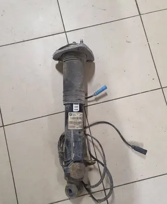 BMW X6 E71 Shock absorber/damper/air suspension 6785375 105413