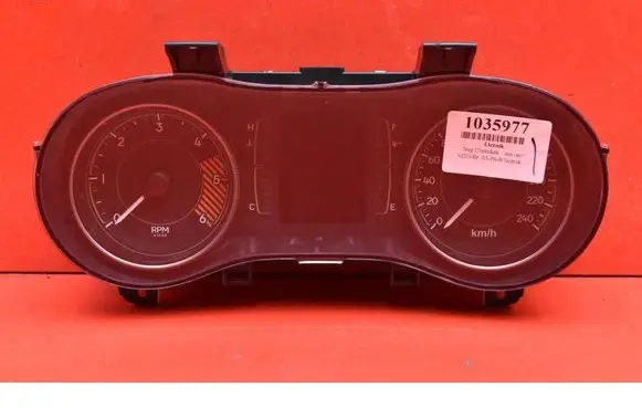 Jeep Grand Cherokee Speedometer (instrument cluster) 68105885AG