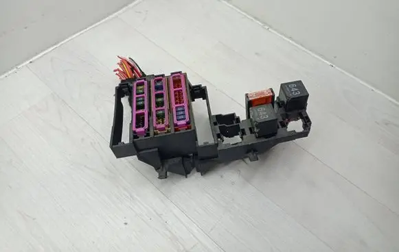 Audi A4 S4 B8 8K Fuse module 8K0971845A