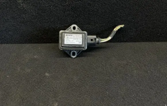 Audi A6 S6 C5 4B ESP acceleration yaw rate sensor 8E0907637A