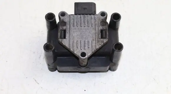 Volkswagen Caddy High voltage ignition coil 032905106